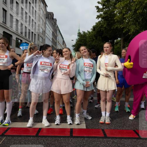 14.06.2026 - REWE Women's Run Michael Strokosch http://msf.ph/oto/9782007 14.06.2026 08:55:21 Laufen 10843, 7, 11246, 7, 5, 00, 10136, 10135, 10134 meine-sportfotos.de