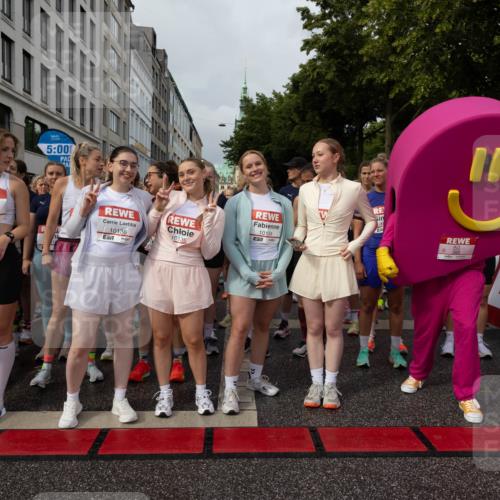 14.06.2026 - REWE Women's Run Michael Strokosch http://msf.ph/oto/9782024 14.06.2026 08:55:23 Laufen 11246, 57, 5, 00, 10136, 10135, 10134 meine-sportfotos.de