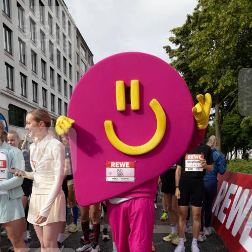 14.06.2026 - REWE Women's Run Michael Strokosch http://msf.ph/oto/9782039 14.06.2026 08:55:35 Laufen 11, 30, 385, 11471 meine-sportfotos.de