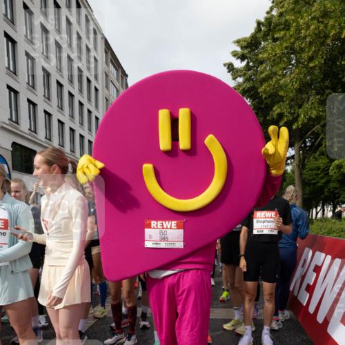 14.06.2026 - REWE Women's Run Michael Strokosch http://msf.ph/oto/9782040 14.06.2026 08:55:35 Laufen 11, 385, 11471, 7 meine-sportfotos.de