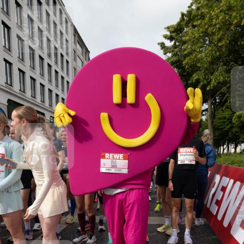 14.06.2026 - REWE Women's Run Michael Strokosch http://msf.ph/oto/9782045 14.06.2026 08:55:35 Laufen 7, 385, 11471 meine-sportfotos.de
