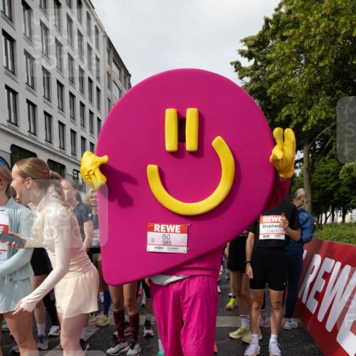 14.06.2026 - REWE Women's Run Michael Strokosch http://msf.ph/oto/9782049 14.06.2026 08:55:36 Laufen 0488, 11, 385, 11471 meine-sportfotos.de