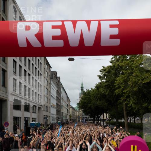 14.06.2026 - REWE Women's Run Michael Strokosch http://msf.ph/oto/9782119 14.06.2026 08:57:09 Laufen 10843, 11246, 10080, 101 meine-sportfotos.de