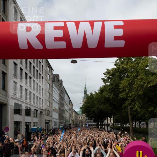 14.06.2026 - REWE Women's Run Michael Strokosch http://msf.ph/oto/9782121 14.06.2026 08:57:09 Laufen 112, 10138, 101, 201 meine-sportfotos.de