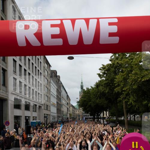 14.06.2026 - REWE Women's Run Michael Strokosch http://msf.ph/oto/9782128 14.06.2026 08:57:09 Laufen 11246 meine-sportfotos.de