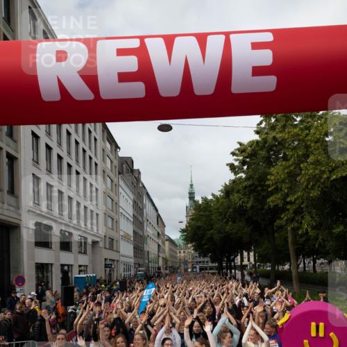 14.06.2026 - REWE Women's Run Michael Strokosch http://msf.ph/oto/9782136 14.06.2026 08:57:10 Laufen 11246, 5, 00 meine-sportfotos.de