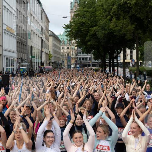 14.06.2026 - REWE Women's Run Michael Strokosch http://msf.ph/oto/9782164 14.06.2026 08:57:16 Laufen 1141, 82, 102, 10848, 7 meine-sportfotos.de