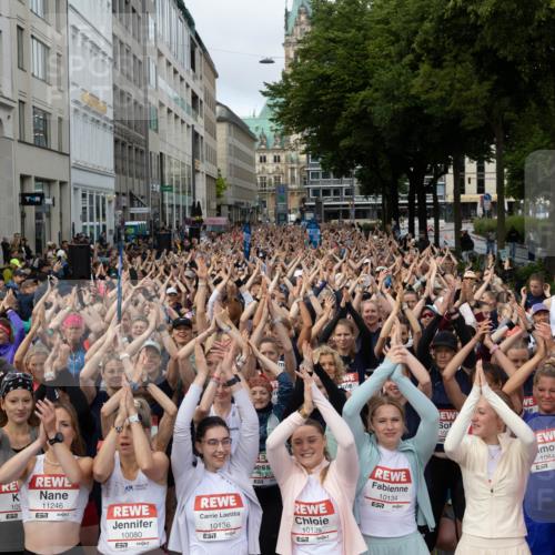 14.06.2026 - REWE Women's Run Michael Strokosch http://msf.ph/oto/9782189 14.06.2026 08:57:18 Laufen 1131, 11, 57, 109, 7, 11246, 7, 10080, 7, 10136, 7, 082, 10135, 10134, 7, 10, 57, 10848, 7, 385 meine-sportfotos.de