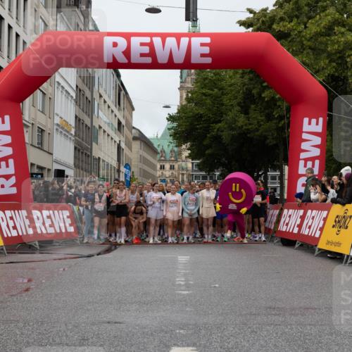 14.06.2026 - REWE Women's Run Michael Strokosch http://msf.ph/oto/9782202 14.06.2026 09:00:38 Laufen  meine-sportfotos.de
