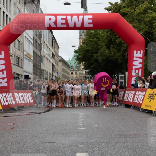 14.06.2026 - REWE Women's Run Michael Strokosch http://msf.ph/oto/9782213 14.06.2026 09:00:39 Laufen  meine-sportfotos.de