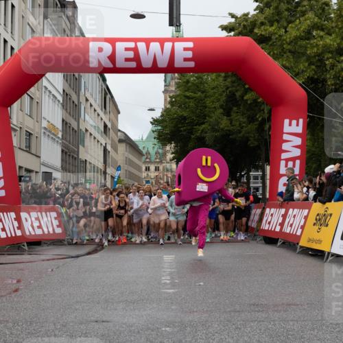 14.06.2026 - REWE Women's Run Michael Strokosch http://msf.ph/oto/9782236 14.06.2026 09:00:40 Laufen  meine-sportfotos.de