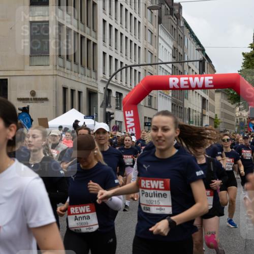 14.06.2026 - REWE Women's Run Michael Strokosch http://msf.ph/oto/9782272 14.06.2026 09:00:57 Laufen 1200, 10699, 657, 10215, 1360, 1999 meine-sportfotos.de