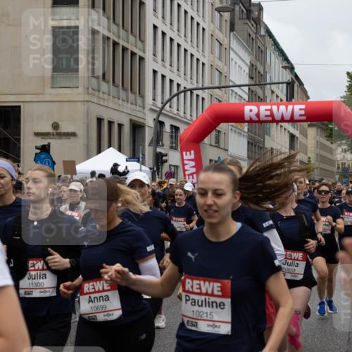 14.06.2026 - REWE Women's Run Michael Strokosch http://msf.ph/oto/9782274 14.06.2026 09:00:57 Laufen 11526, 11300, 577, 10699, 10215, 517, 10659, 7 meine-sportfotos.de