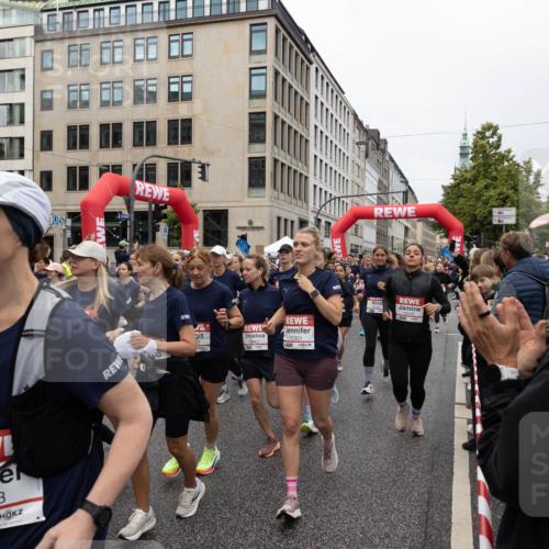 14.06.2026 - REWE Women's Run Michael Strokosch http://msf.ph/oto/9782300 14.06.2026 09:01:05 Laufen 10153, 10301 meine-sportfotos.de