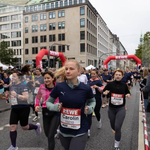 14.06.2026 - REWE Women's Run Michael Strokosch http://msf.ph/oto/9782324 14.06.2026 09:01:08 Laufen 10159, 57, 0543, 10210, 11270 meine-sportfotos.de