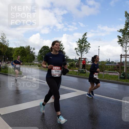 14.06.2026 - REWE Women's Run Michael Strokosch http://msf.ph/oto/9782353 14.06.2026 09:12:18 Laufen 10378, 7, 1008 meine-sportfotos.de