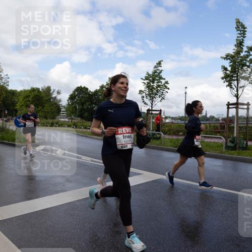14.06.2026 - REWE Women's Run Michael Strokosch http://msf.ph/oto/9782356 14.06.2026 09:12:18 Laufen 10378, 57 meine-sportfotos.de