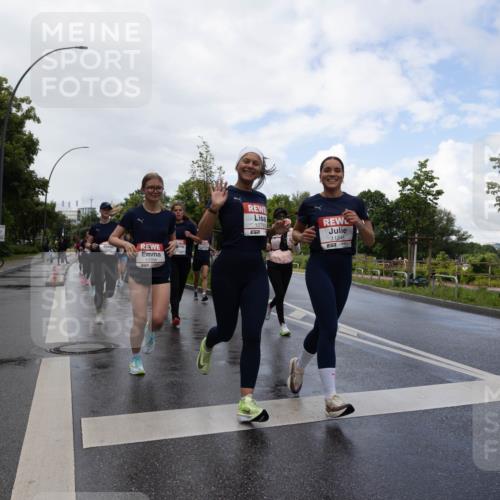 14.06.2026 - REWE Women's Run Michael Strokosch http://msf.ph/oto/9782366 14.06.2026 09:12:23 Laufen 10768, 10783, 11248 meine-sportfotos.de