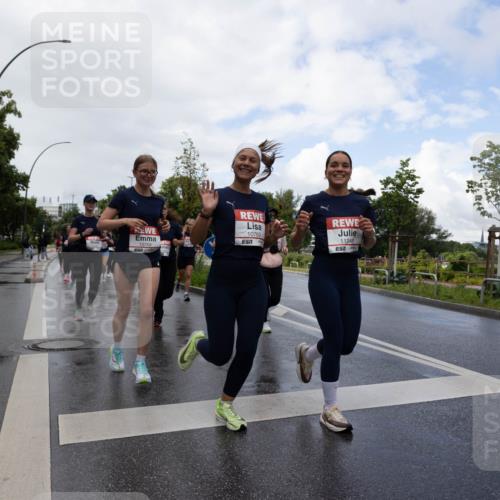 14.06.2026 - REWE Women's Run Michael Strokosch http://msf.ph/oto/9782370 14.06.2026 09:12:24 Laufen 10768, 10783, 11248, 7 meine-sportfotos.de