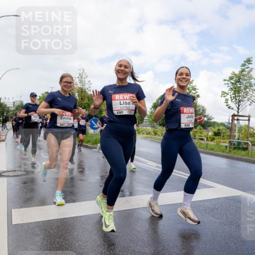 14.06.2026 - REWE Women's Run Michael Strokosch http://msf.ph/oto/9782376 14.06.2026 09:12:24 Laufen 10768, 10783, 57, 1124 meine-sportfotos.de