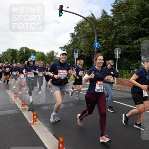 14.06.2026 - REWE Women's Run Michael Strokosch http://msf.ph/oto/9782390 14.06.2026 09:12:54 Laufen 10600, 11262 meine-sportfotos.de