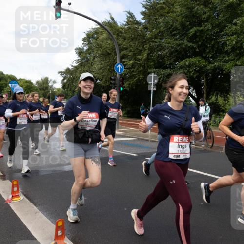 14.06.2026 - REWE Women's Run Michael Strokosch http://msf.ph/oto/9782401 14.06.2026 09:12:54 Laufen 6, 00, 10600, 11262 meine-sportfotos.de