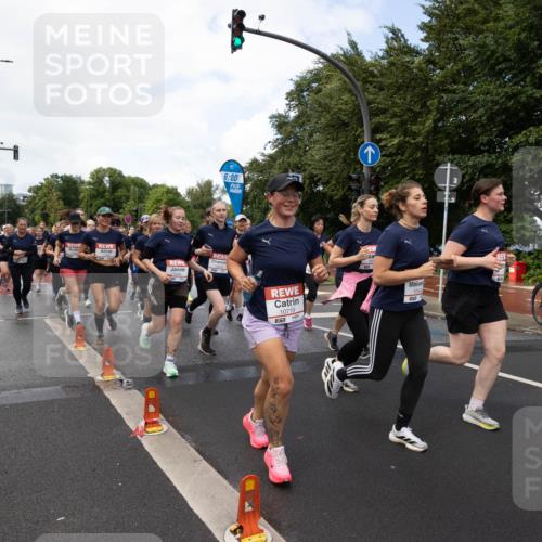 14.06.2026 - REWE Women's Run Michael Strokosch http://msf.ph/oto/9782409 14.06.2026 09:12:56 Laufen 10065, 6, 00, 10719, 57, 10 meine-sportfotos.de