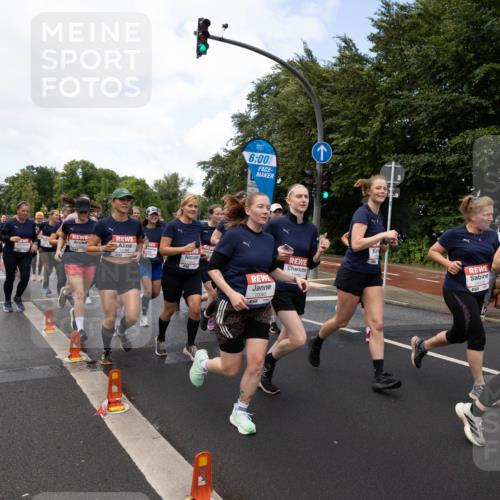 14.06.2026 - REWE Women's Run Michael Strokosch http://msf.ph/oto/9782416 14.06.2026 09:12:56 Laufen 10789, 10923, 6, 00, 10065 meine-sportfotos.de