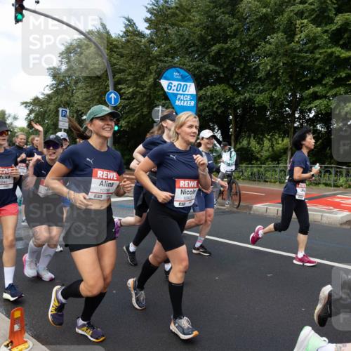 14.06.2026 - REWE Women's Run Michael Strokosch http://msf.ph/oto/9782424 14.06.2026 09:12:57 Laufen 11042, 6, 00, 10789, 7, 10923 meine-sportfotos.de