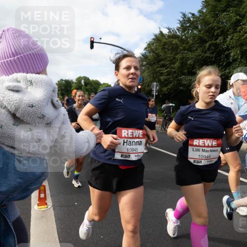 14.06.2026 - REWE Women's Run Michael Strokosch http://msf.ph/oto/9782514 14.06.2026 09:13:39 Laufen 10945, 10946, 11446, 11038 meine-sportfotos.de