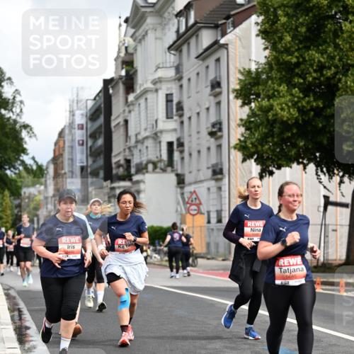 14.06.2026 - REWE Women's Run Dr. Thomas Lammeyer http://msf.ph/oto/9782519 14.06.2026 10:51:26 Laufen 5460, 5932, 5685 meine-sportfotos.de