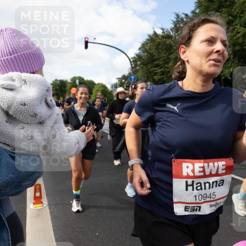 14.06.2026 - REWE Women's Run Michael Strokosch http://msf.ph/oto/9782527 14.06.2026 09:13:39 Laufen 10945 meine-sportfotos.de