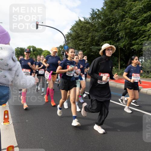 14.06.2026 - REWE Women's Run Michael Strokosch http://msf.ph/oto/9782528 14.06.2026 09:13:41 Laufen 7, 51 meine-sportfotos.de