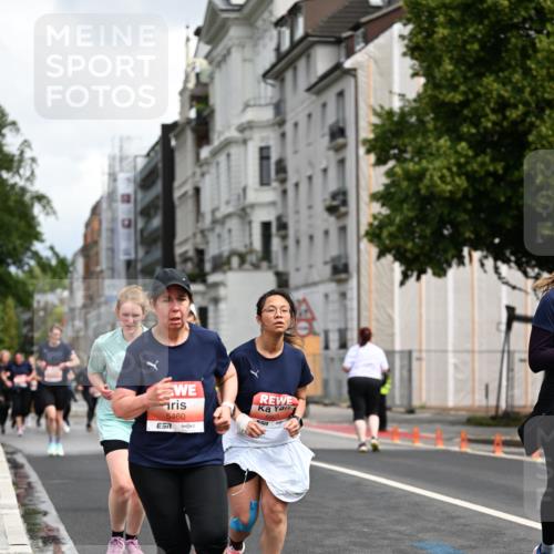 14.06.2026 - REWE Women's Run Dr. Thomas Lammeyer http://msf.ph/oto/9782542 14.06.2026 10:51:27 Laufen 5460, 5901 meine-sportfotos.de