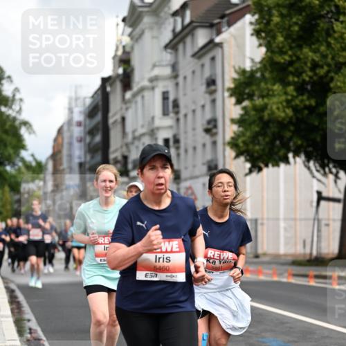 14.06.2026 - REWE Women's Run Dr. Thomas Lammeyer http://msf.ph/oto/9782551 14.06.2026 10:51:28 Laufen 5460, 5901 meine-sportfotos.de