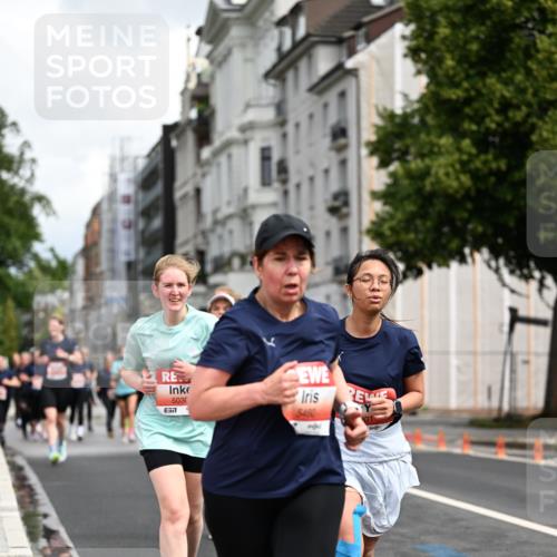 14.06.2026 - REWE Women's Run Dr. Thomas Lammeyer http://msf.ph/oto/9782553 14.06.2026 10:51:28 Laufen 5030, 57, 5460 meine-sportfotos.de