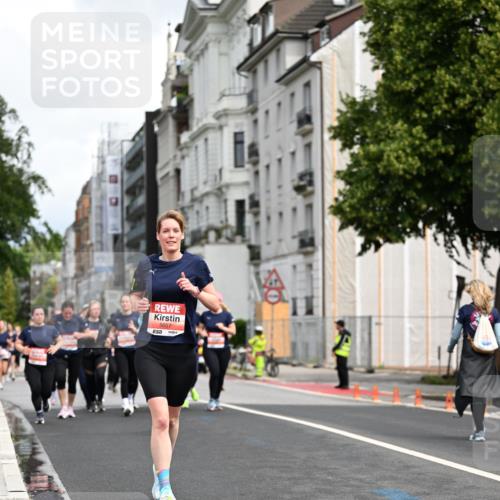 14.06.2026 - REWE Women's Run Dr. Thomas Lammeyer http://msf.ph/oto/9782615 14.06.2026 10:51:33 Laufen 5657 meine-sportfotos.de