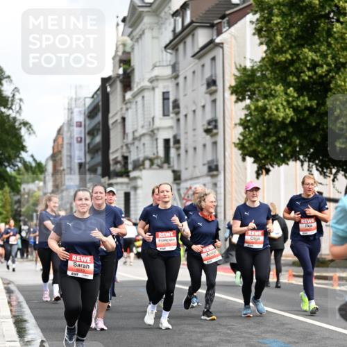 14.06.2026 - REWE Women's Run Dr. Thomas Lammeyer http://msf.ph/oto/9782676 14.06.2026 10:51:37 Laufen 5513, 51, 57 meine-sportfotos.de