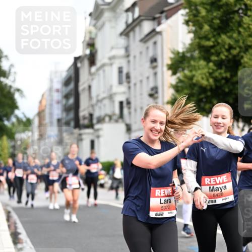 14.06.2026 - REWE Women's Run Dr. Thomas Lammeyer http://msf.ph/oto/9782735 14.06.2026 10:51:41 Laufen 5372, 5428 meine-sportfotos.de