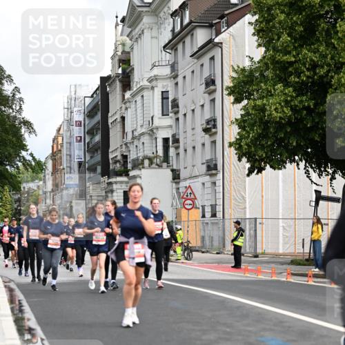 14.06.2026 - REWE Women's Run Dr. Thomas Lammeyer http://msf.ph/oto/9782751 14.06.2026 10:51:43 Laufen  meine-sportfotos.de
