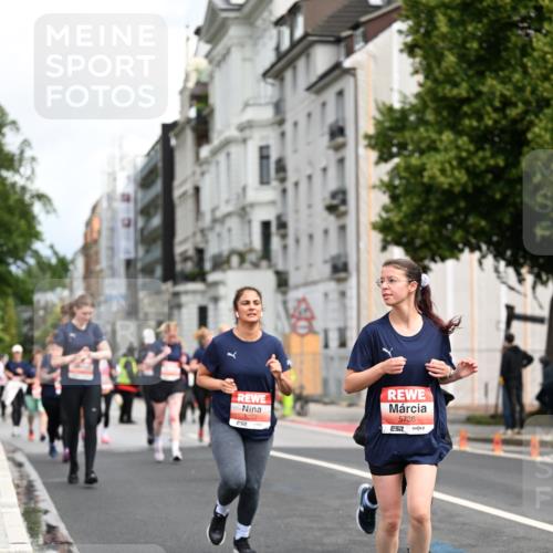 14.06.2026 - REWE Women's Run Dr. Thomas Lammeyer http://msf.ph/oto/9782794 14.06.2026 10:51:47 Laufen 5282, 7, 5736, 57 meine-sportfotos.de