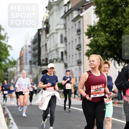 14.06.2026 - REWE Women's Run Dr. Thomas Lammeyer http://msf.ph/oto/9782917 14.06.2026 10:51:57 Laufen 5354 meine-sportfotos.de