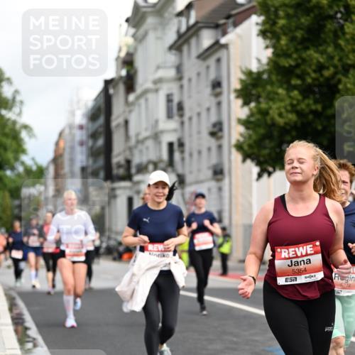 14.06.2026 - REWE Women's Run Dr. Thomas Lammeyer http://msf.ph/oto/9782923 14.06.2026 10:51:58 Laufen 5354, 5774 meine-sportfotos.de