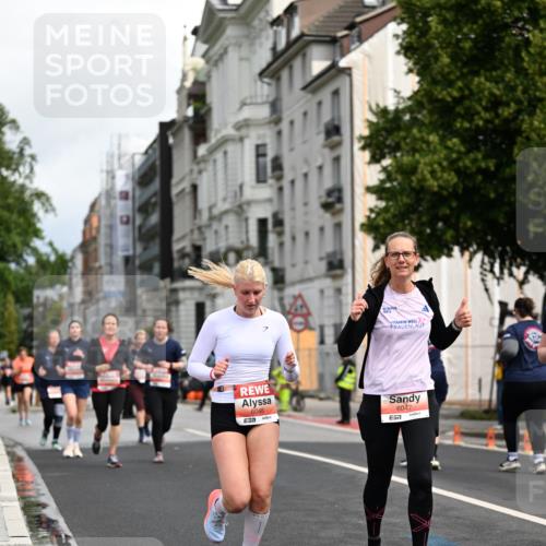 14.06.2026 - REWE Women's Run Dr. Thomas Lammeyer http://msf.ph/oto/9782947 14.06.2026 10:52:00 Laufen 6046, 6047, 7 meine-sportfotos.de