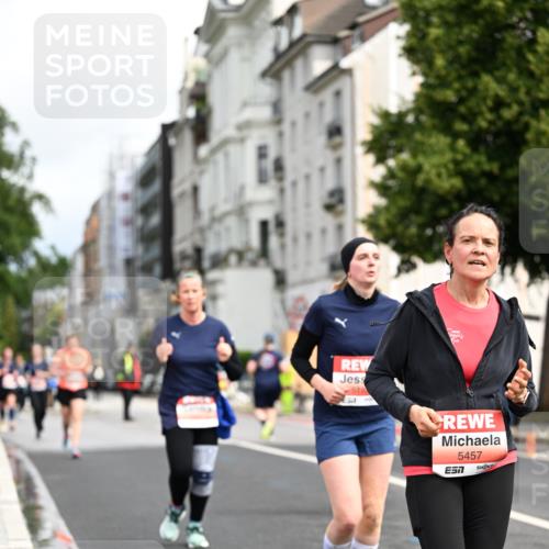 14.06.2026 - REWE Women's Run Dr. Thomas Lammeyer http://msf.ph/oto/9783021 14.06.2026 10:52:05 Laufen 57, 5457 meine-sportfotos.de