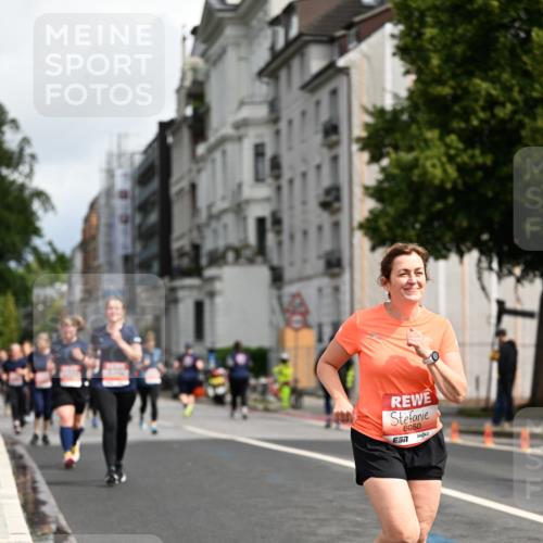 14.06.2026 - REWE Women's Run Dr. Thomas Lammeyer http://msf.ph/oto/9783117 14.06.2026 10:52:11 Laufen 57, 6050 meine-sportfotos.de