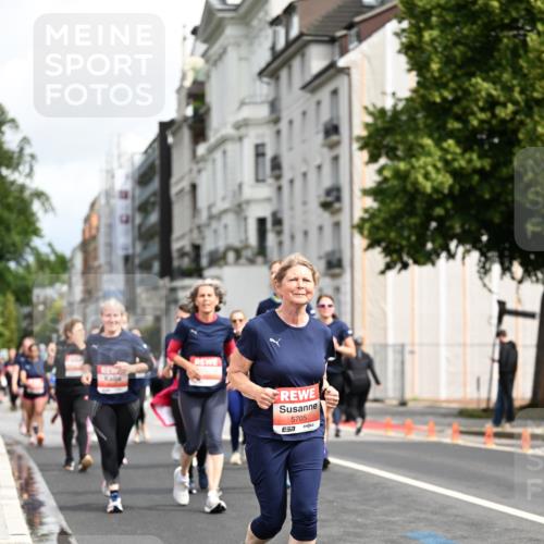 14.06.2026 - REWE Women's Run Dr. Thomas Lammeyer http://msf.ph/oto/9783229 14.06.2026 10:52:19 Laufen 57, 5705 meine-sportfotos.de