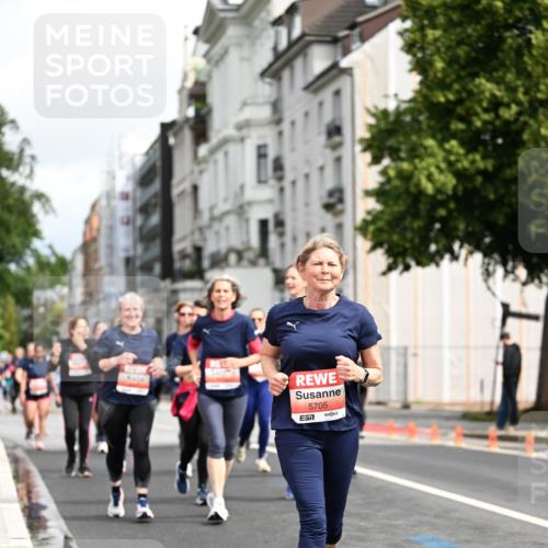 14.06.2026 - REWE Women's Run Dr. Thomas Lammeyer http://msf.ph/oto/9783233 14.06.2026 10:52:19 Laufen 5705 meine-sportfotos.de