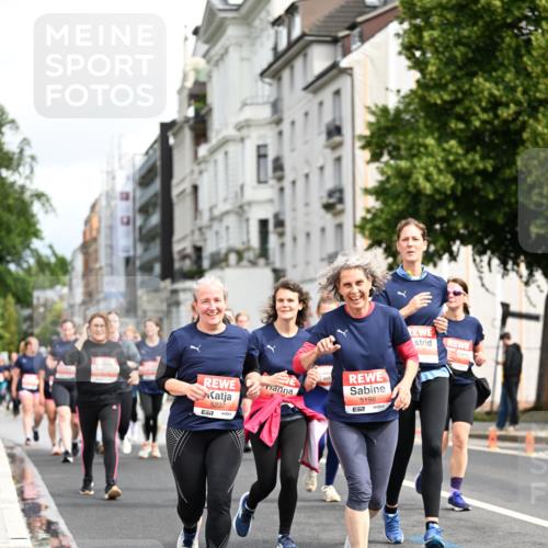 14.06.2026 - REWE Women's Run Dr. Thomas Lammeyer http://msf.ph/oto/9783252 14.06.2026 10:52:21 Laufen 5237, 7, 5198, 7 meine-sportfotos.de