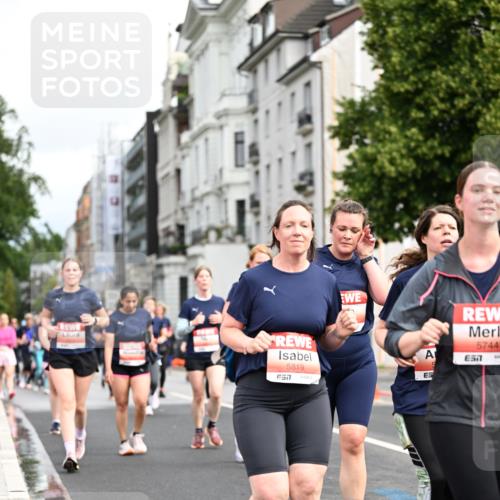 14.06.2026 - REWE Women's Run Dr. Thomas Lammeyer http://msf.ph/oto/9783339 14.06.2026 10:52:27 Laufen 5819, 657, 5744, 57 meine-sportfotos.de